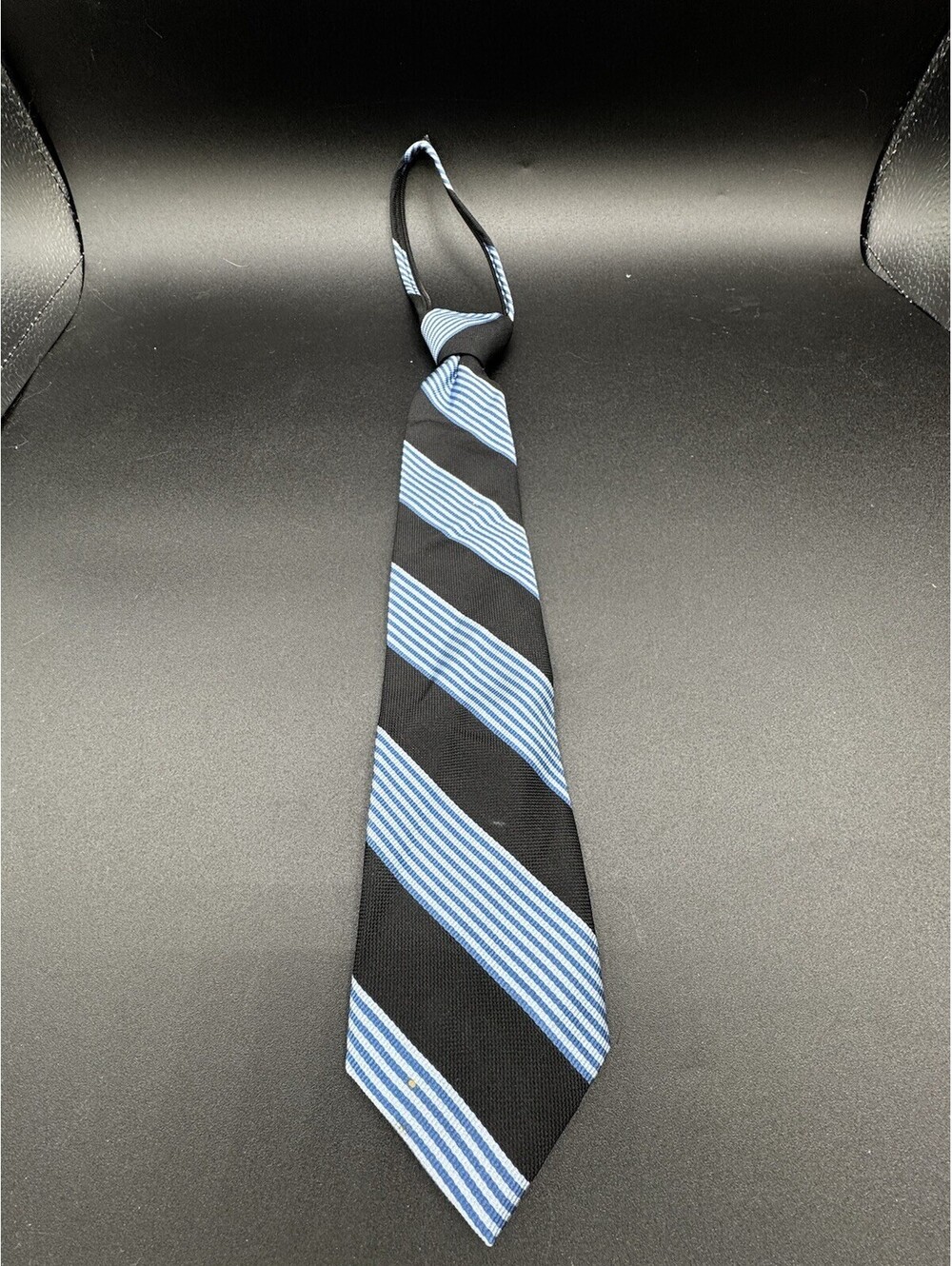 Club Room Men’s Silk Zipper Tie Black Blue White Striped 14” Pre-Tied